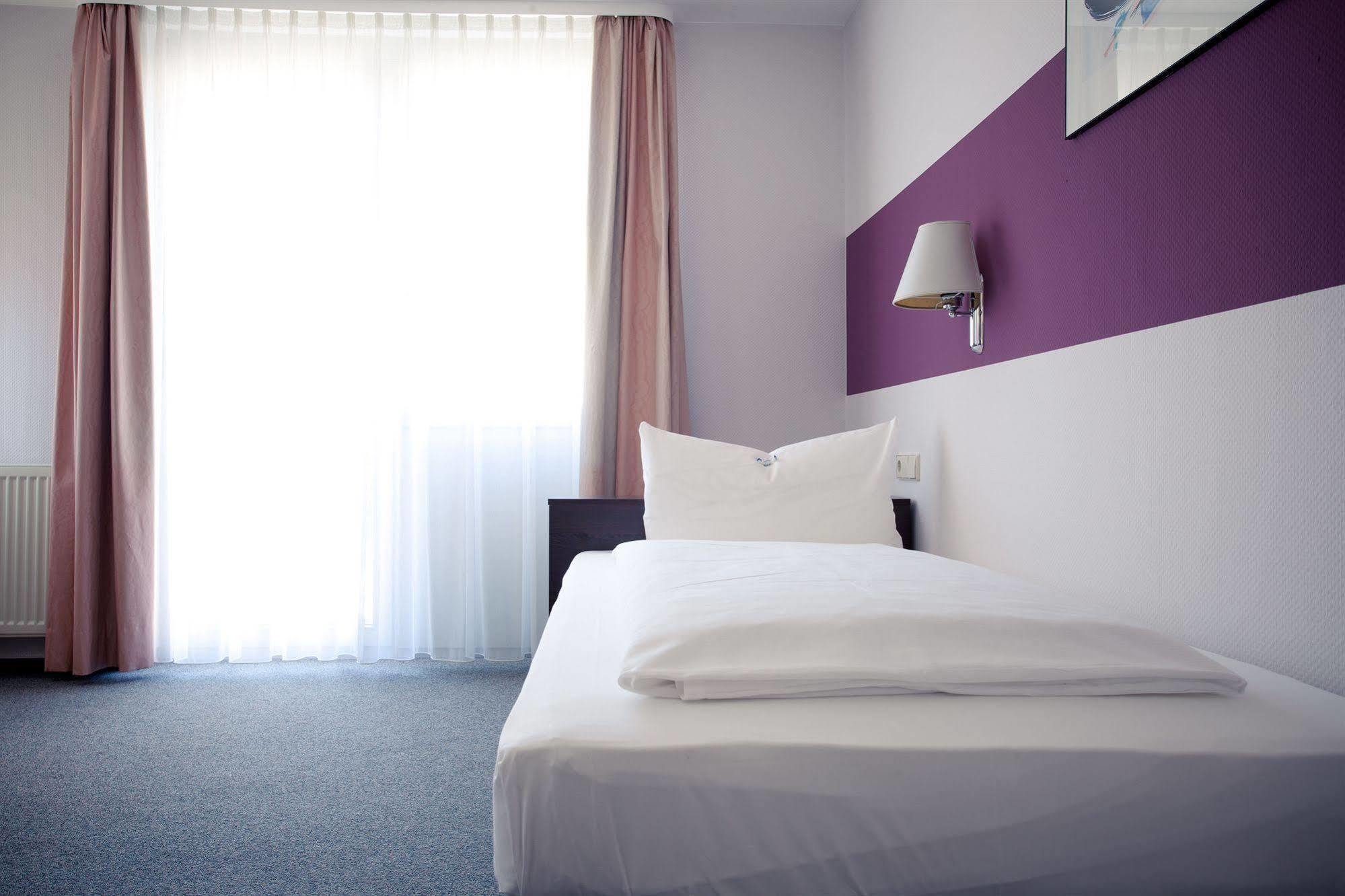 Akzent Hotel Torgauer Hof Sindelfingen Exteriér fotografie